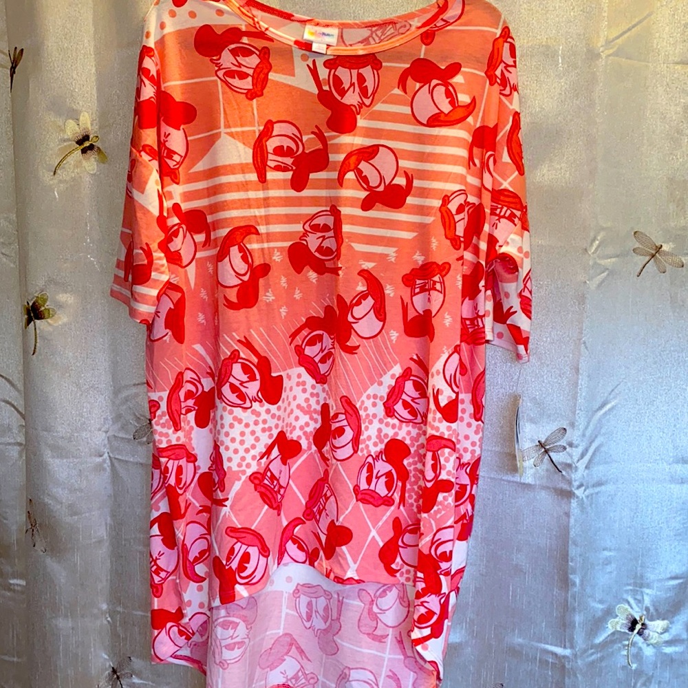 NWT Irma tunic from LuLaRoe featuring Donald Duck!